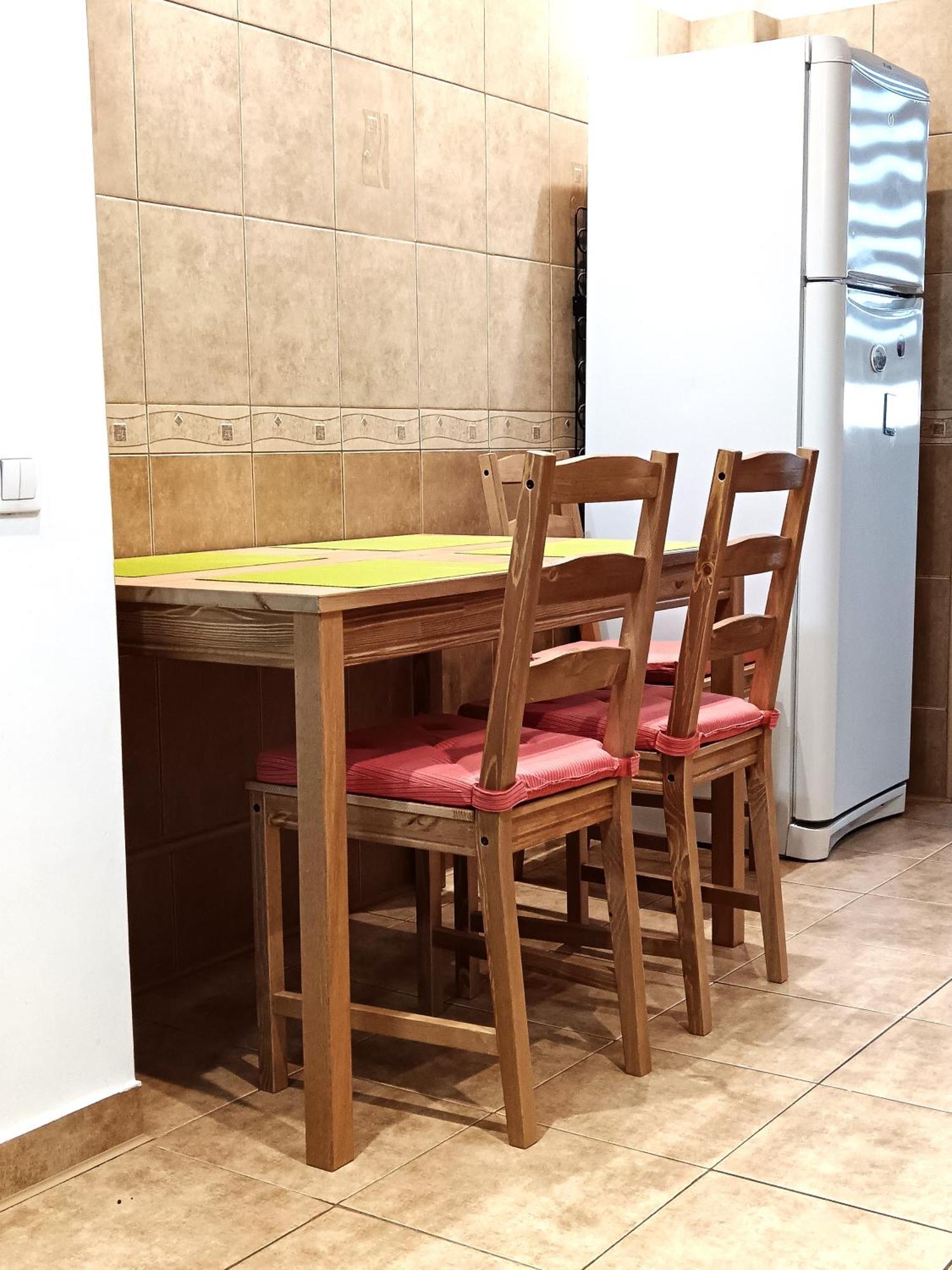 Adrian Home 3 Rooms Apartment โปลเยชต์ ภายนอก รูปภาพ